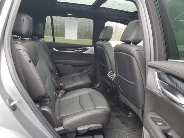 Used 2023 Silver Cadillac Premium Luxury image 23