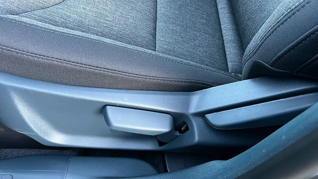 New 2025 Carbonized Gray Metallic Ford XLT image 14