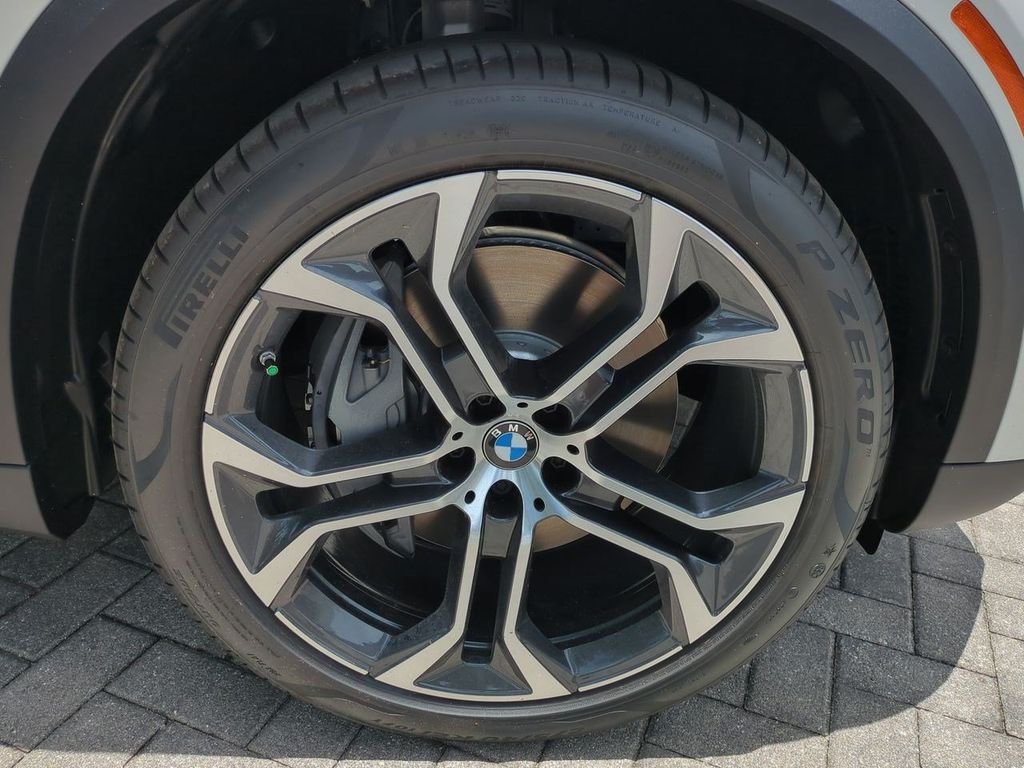 New 2026 Alpine White BMW xDrive50e image 11