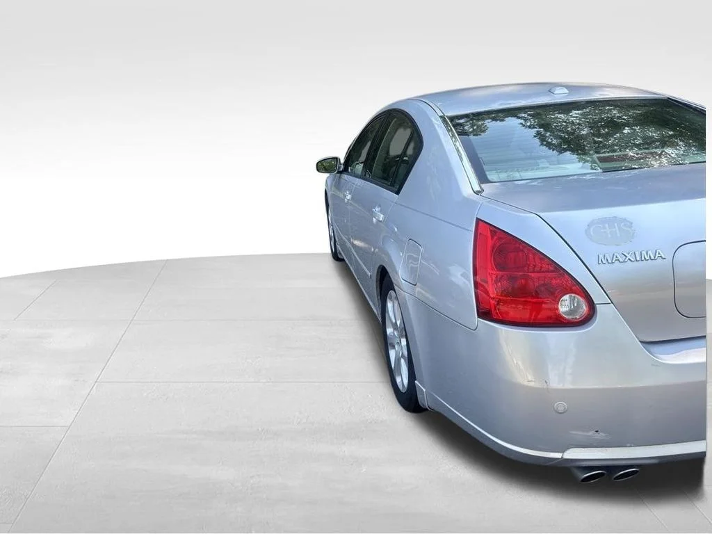 Used 2007 Silver Nissan 3.5 SL image 18