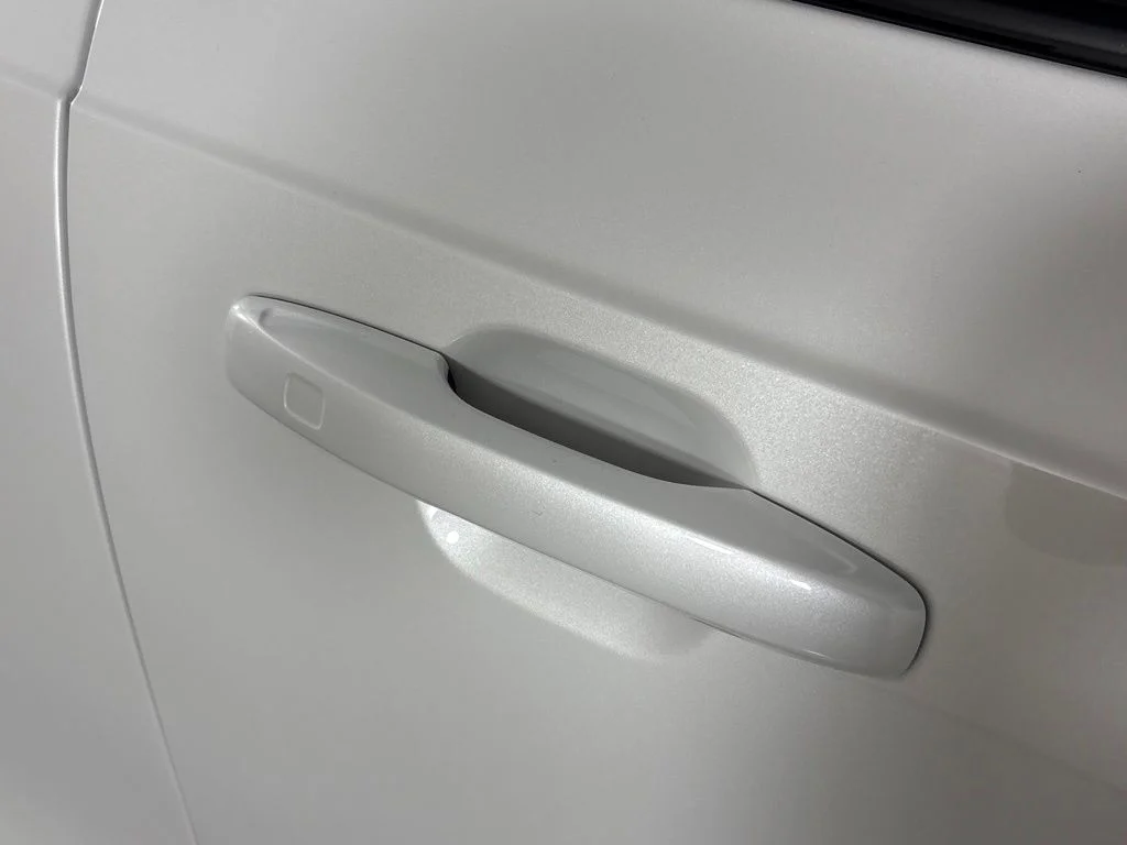 New 2026 Crystal White Volvo Ultra image 12