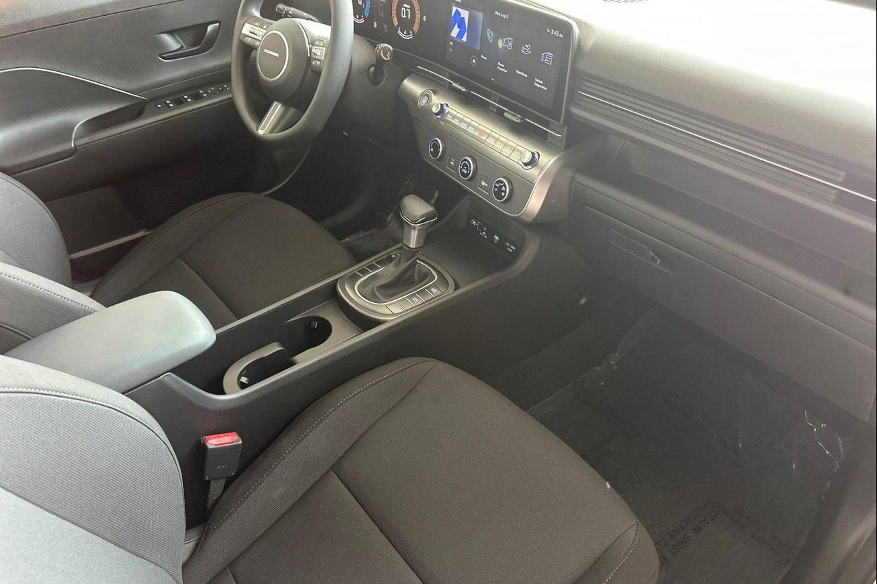 New 2027  Hyundai SE FWD image 15