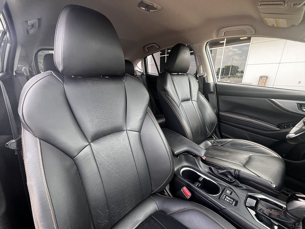 Used 2021 Ice Silver Metallic Subaru Limited image 9