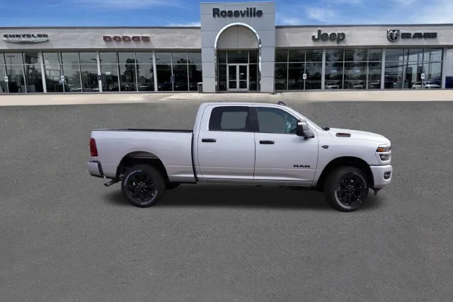 New 2027 Silver-Zynith Exterior Paint RAM Big Horn image 2