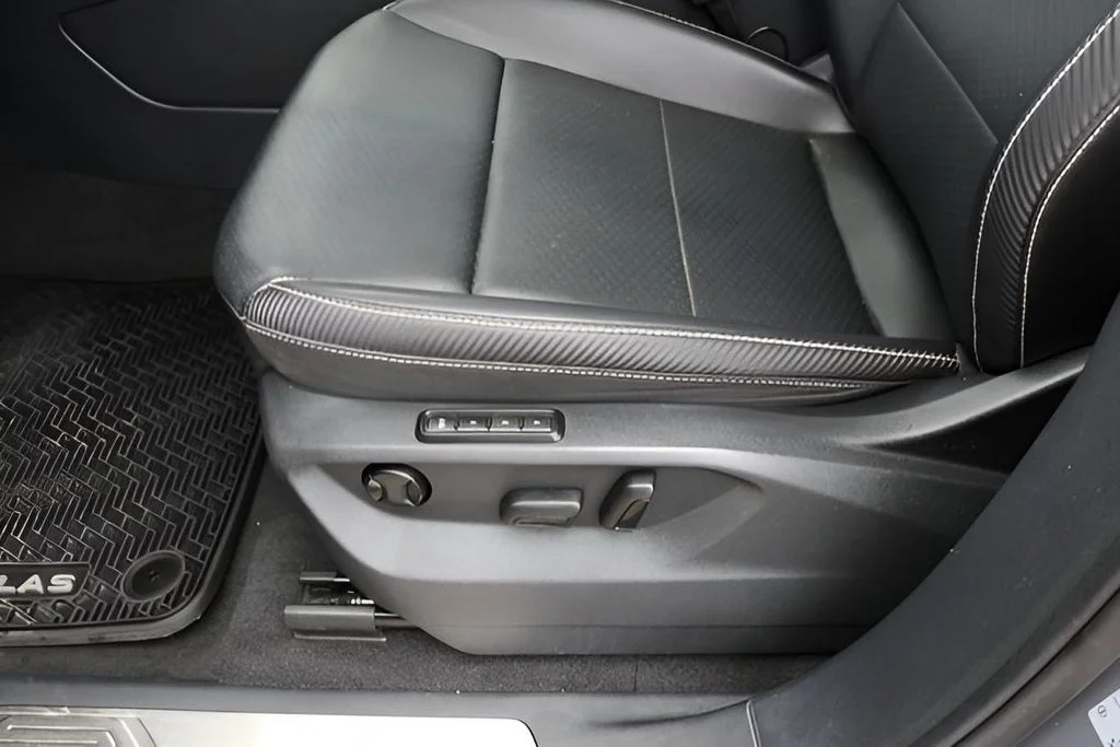 Used 2021 Gray Volkswagen 3.6L V6 SEL image 14