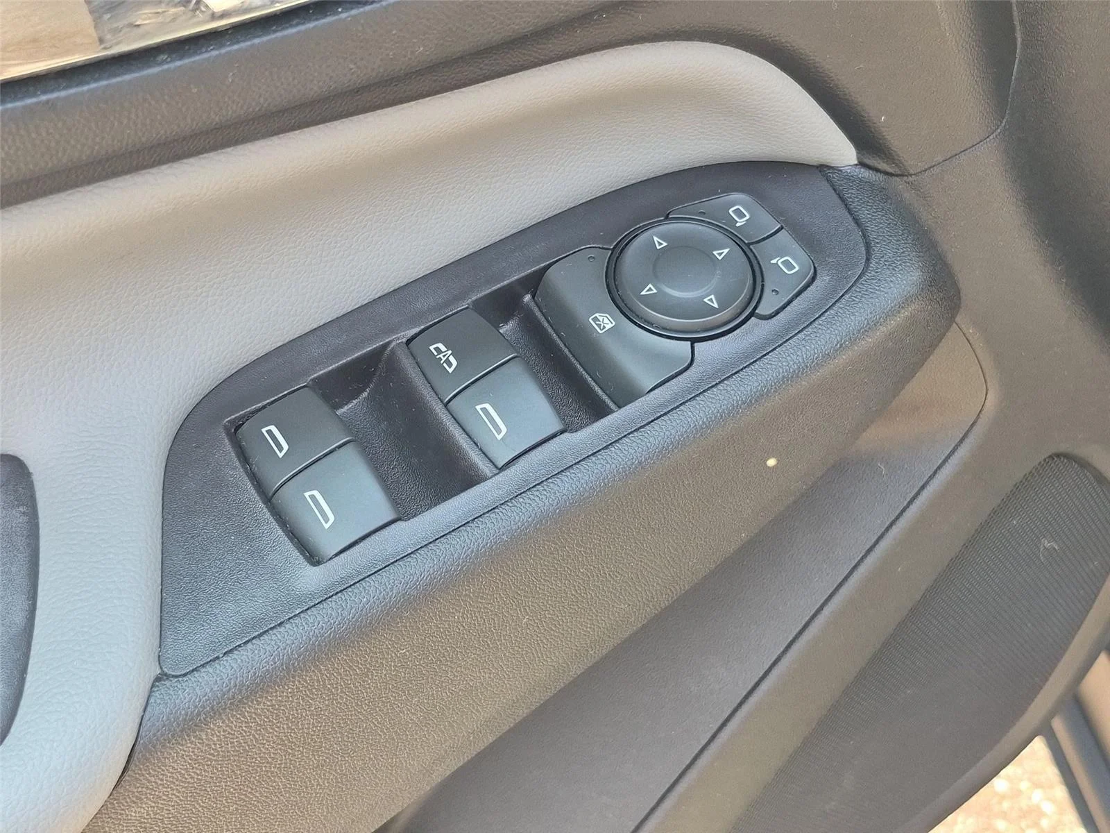 Used 2020 Mosaic Black Metallic Chevrolet LS image 16