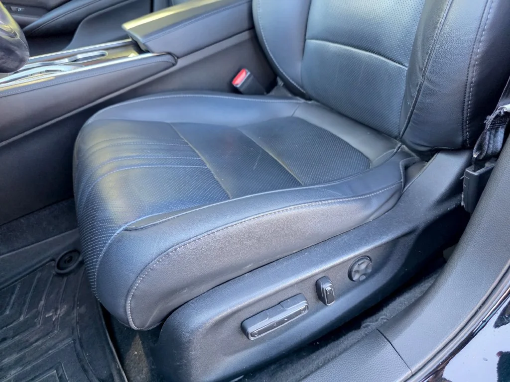 Used 2021 Black Honda Touring image 12