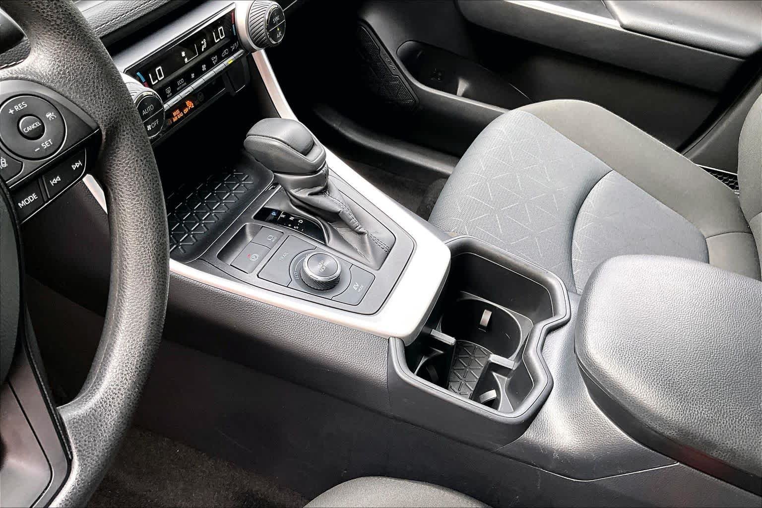 Certified Used 2025 Ice Cap Toyota Hybrid XLE image 17