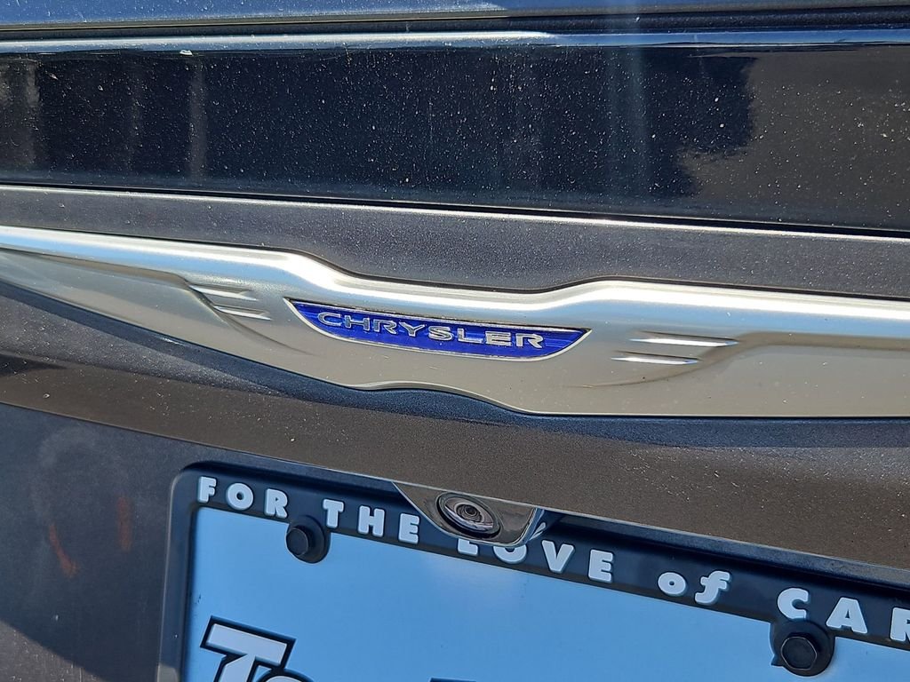 Used 2019 Granite Crystal Metallic Clearcoat Chrysler Touring Plus image 25