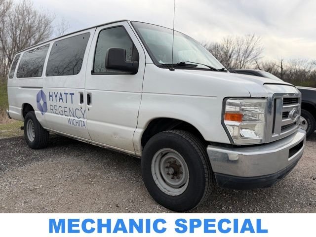 2013 Ford E-Series Econoline Wagon XLT