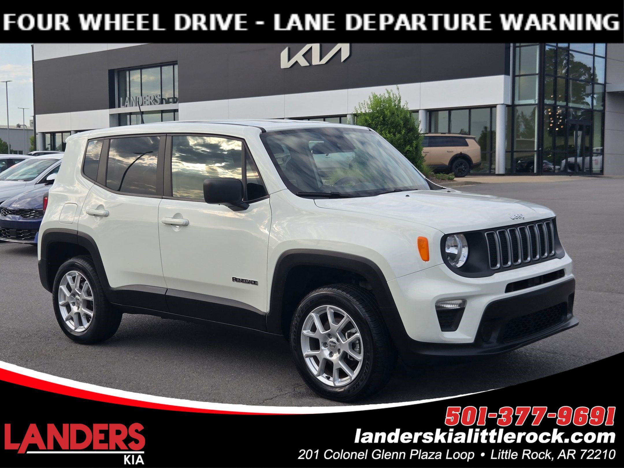 Used 2023 Alpine White Clearcoat Jeep Latitude image 1