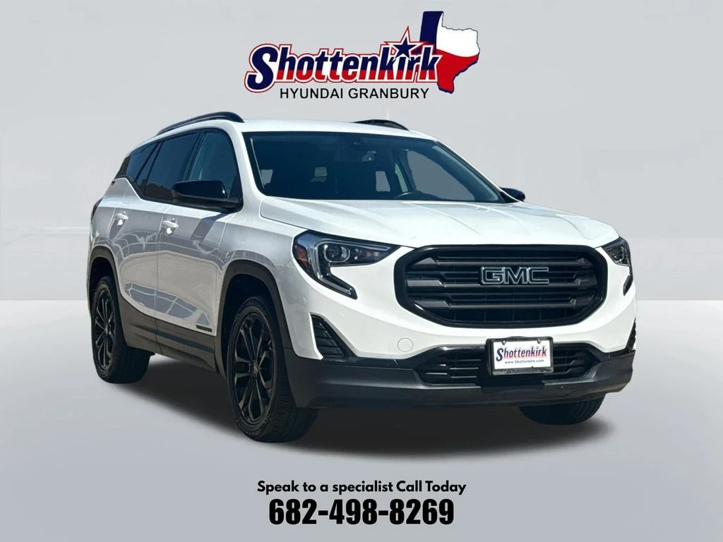 Used 2021 White GMC SLE image 3