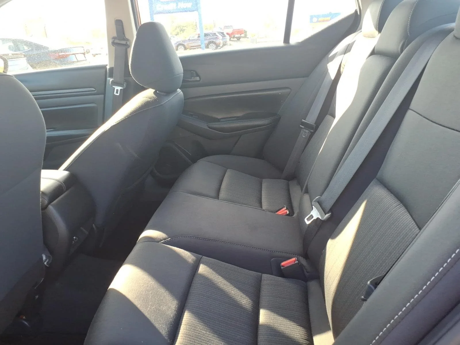Used 2024 Scarlet Nissan 2.5 SV image 14