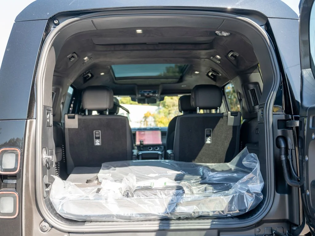 2026 Land Rover Defender V8 - Photo 26