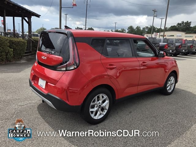 Used 2025 Red Kia LX image 15