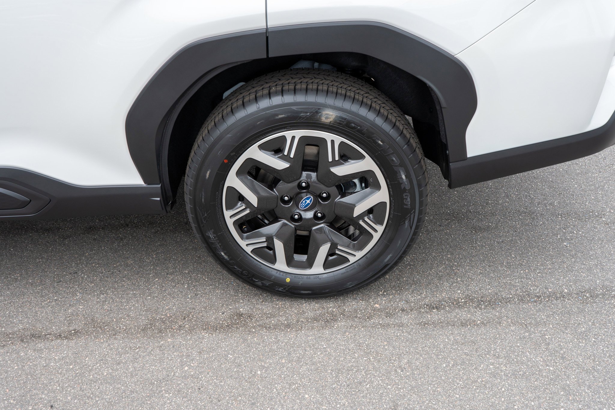 New 2026 CRYSTAL WHITE PEARL Subaru Premium image 11