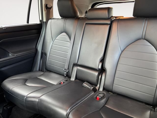 2024 Toyota Highlander XLE - Photo 13