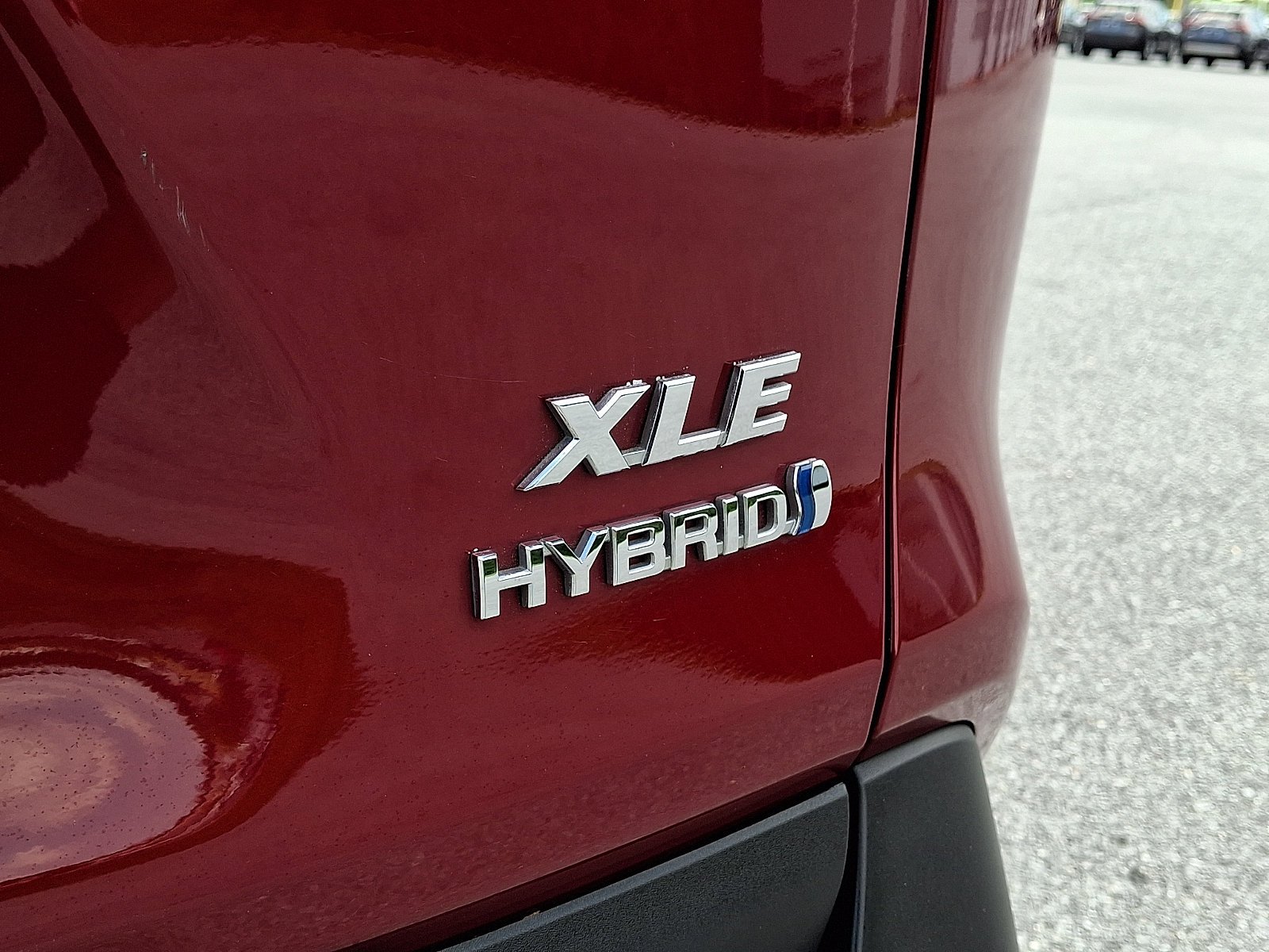 Used 2021 Ruby Flare Pearl Toyota Hybrid XLE image 32