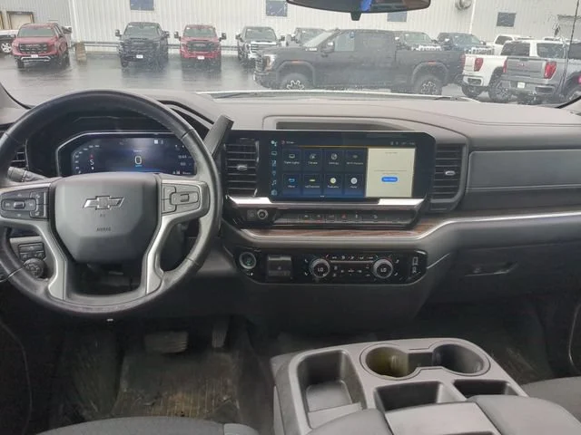 Used 2022 Summit White Chevrolet RST image 15