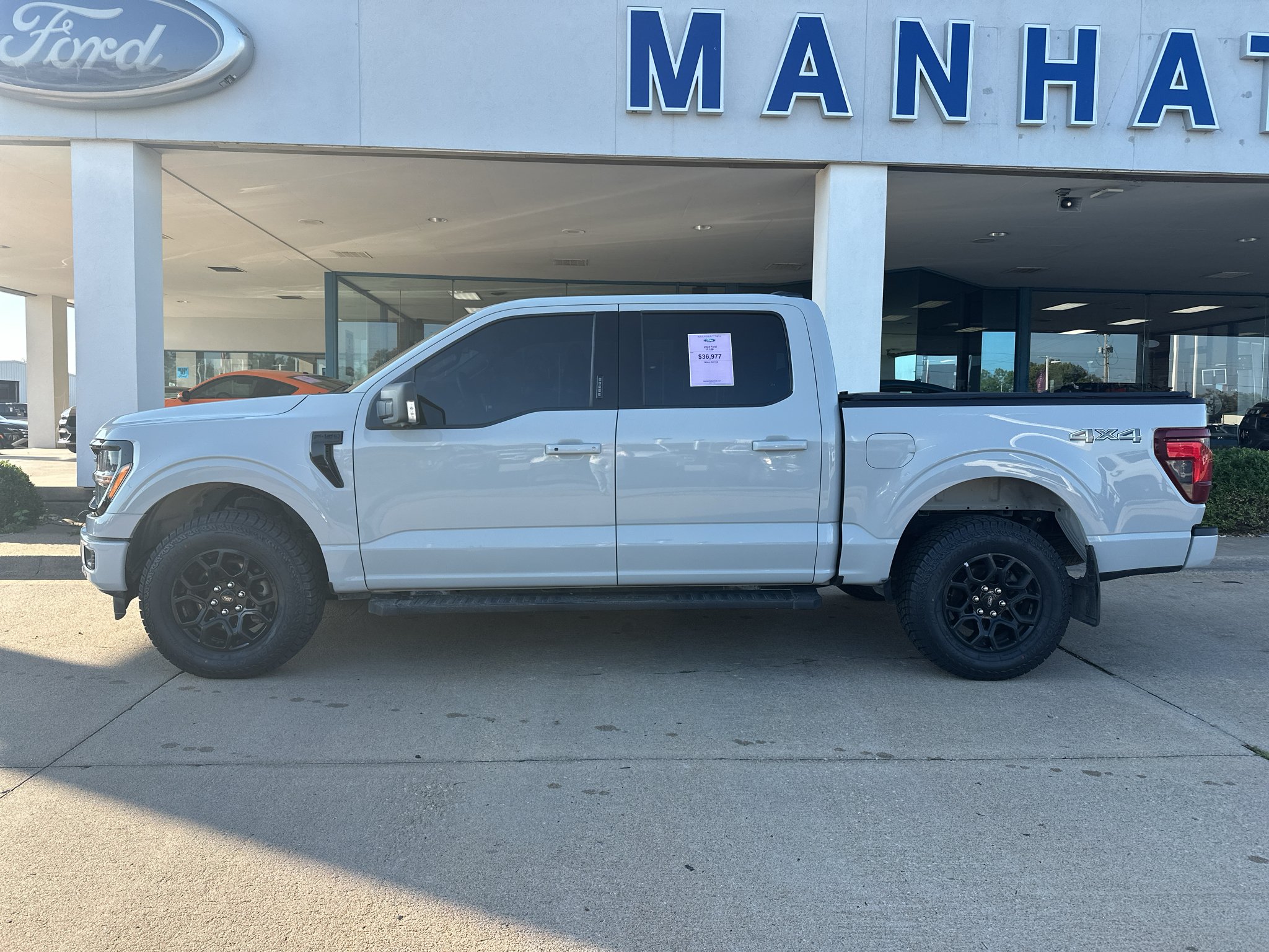 Used 2024 AVALANCHE Ford XLT image 13