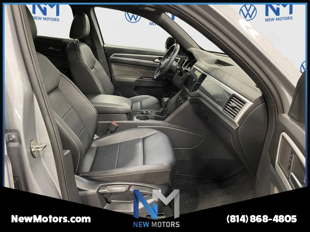 Used 2021 Pyrite Silver Metallic Volkswagen 3.6L V6 SE w/Technology R-Line image 15