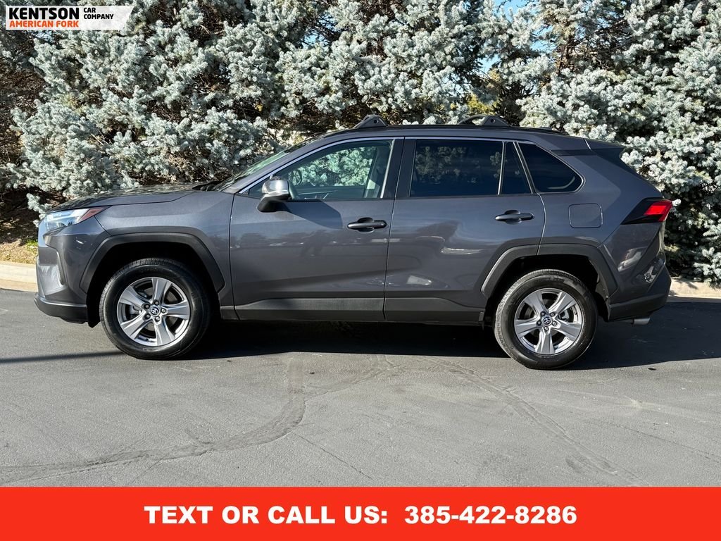 2024 Toyota RAV4 XLE photo 4