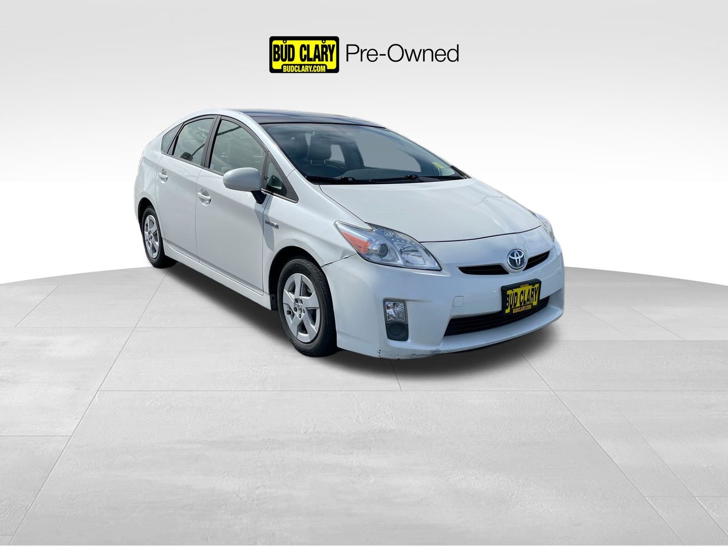 2010 Toyota Prius IV's photo