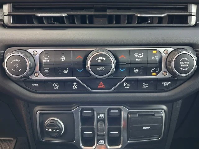 Used 2025 Gray Jeep High Tide image 18
