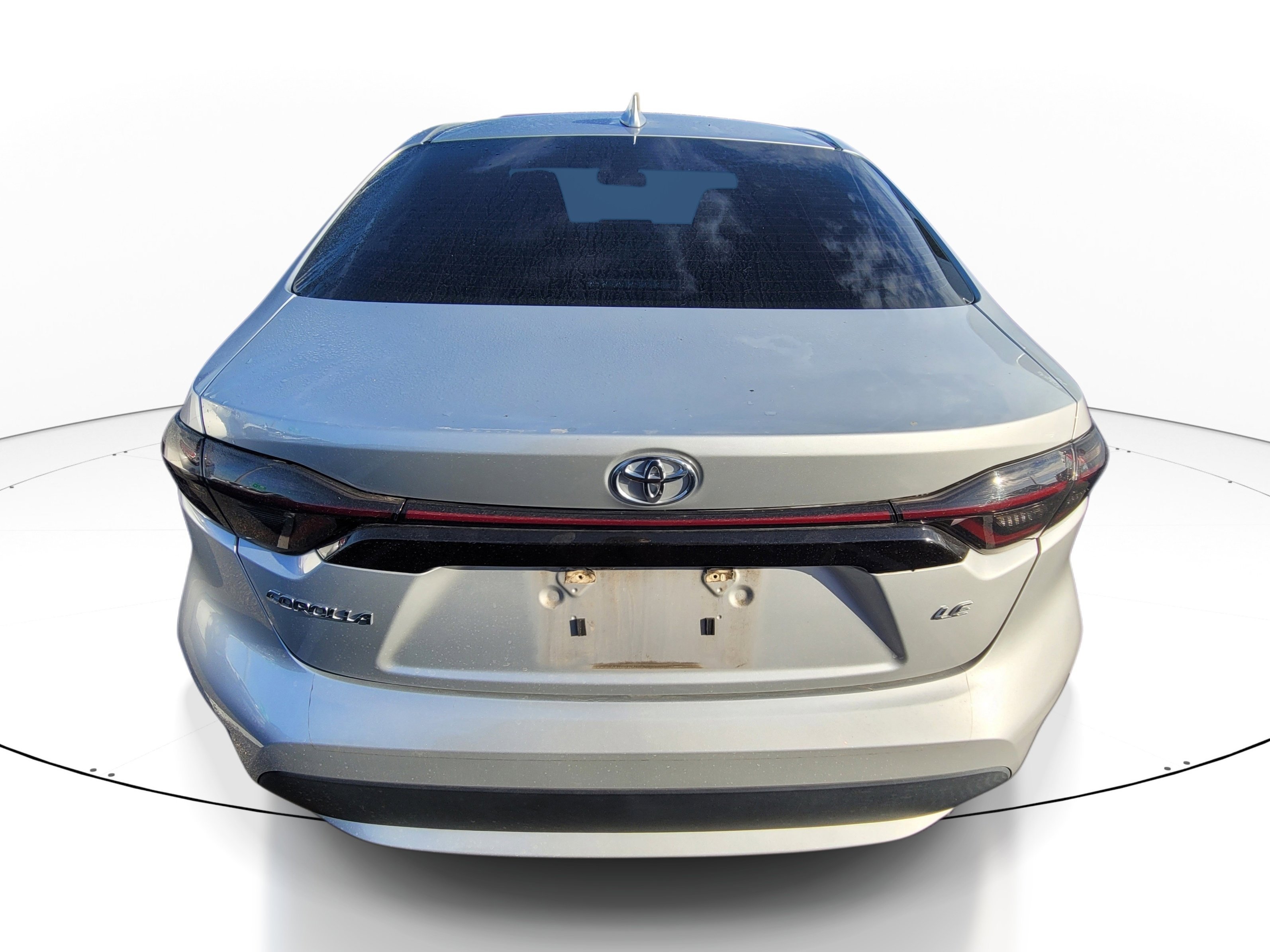 Used 2022 Classic Silver Metallic Toyota LE image 5