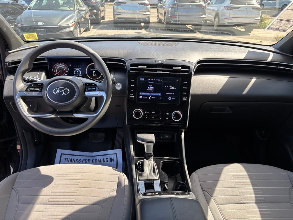 Used 2022 Black Hyundai SEL image 15