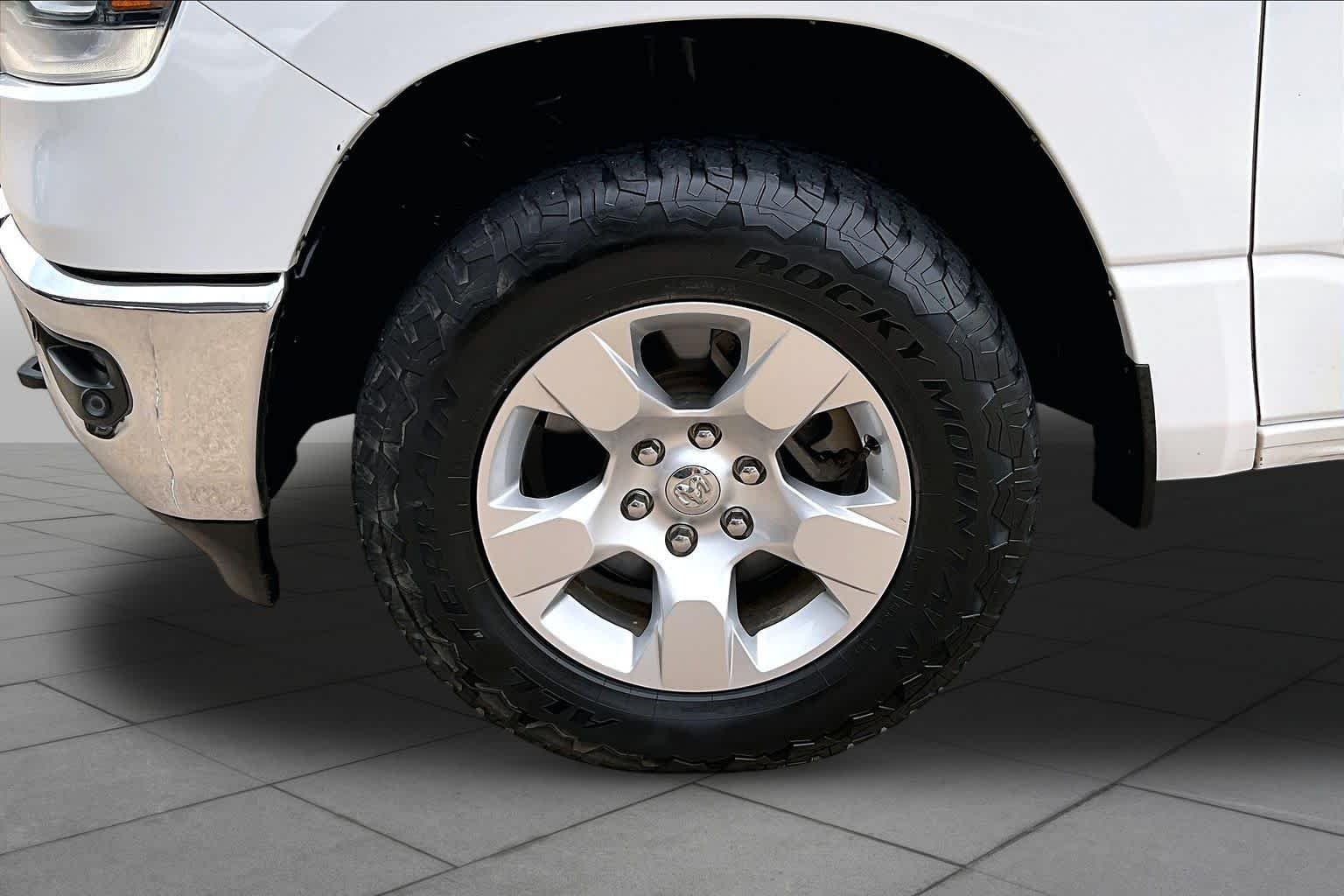 Used 2019 Bright White Clearcoat Ram Big Horn/Lone Star image 8