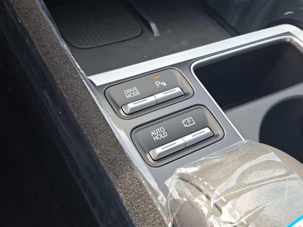 New 2025 Silver Hyundai Limited image 27