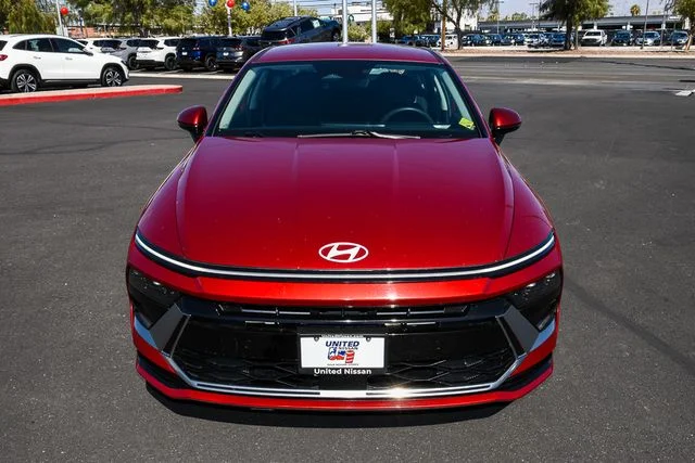 Used 2024 Red Hyundai SEL image 8