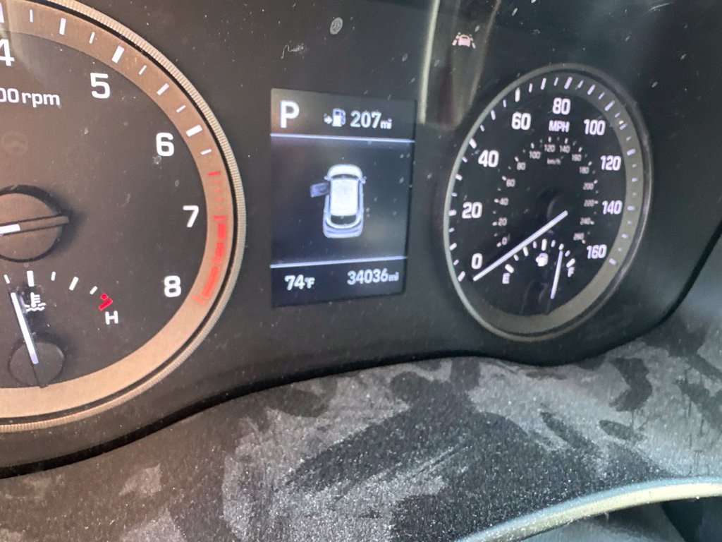 Used 2019 Blue Hyundai SE image 16