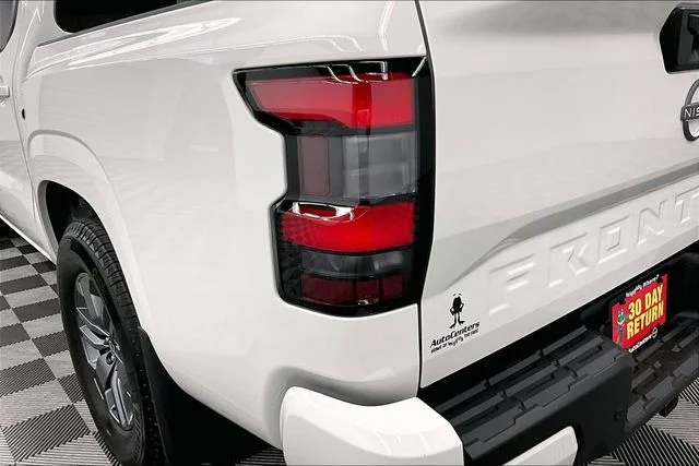 New 2026 Glacier White Nissan SV image 21