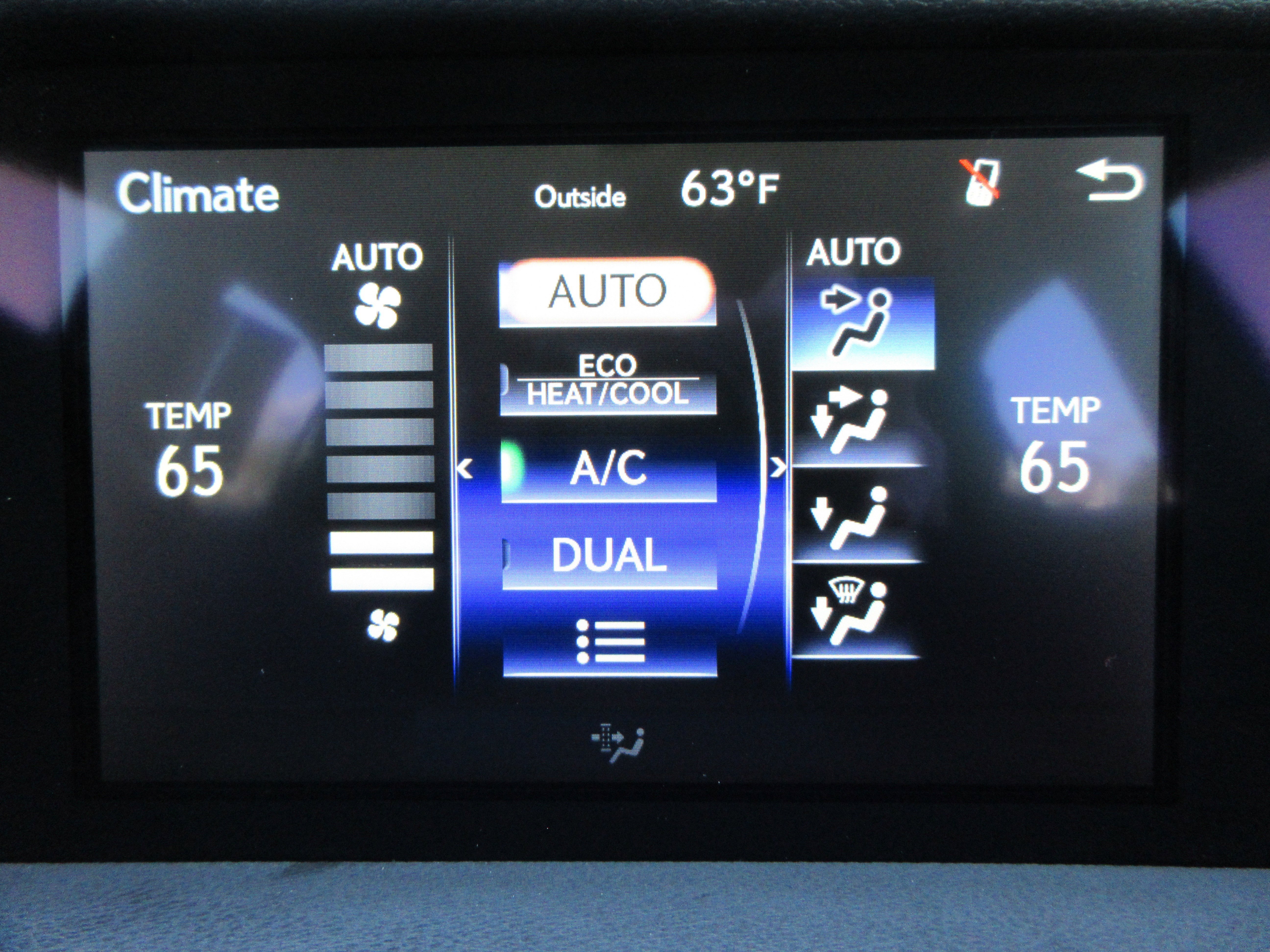 Used 2018 Atomic Silver Lexus 300 image 41