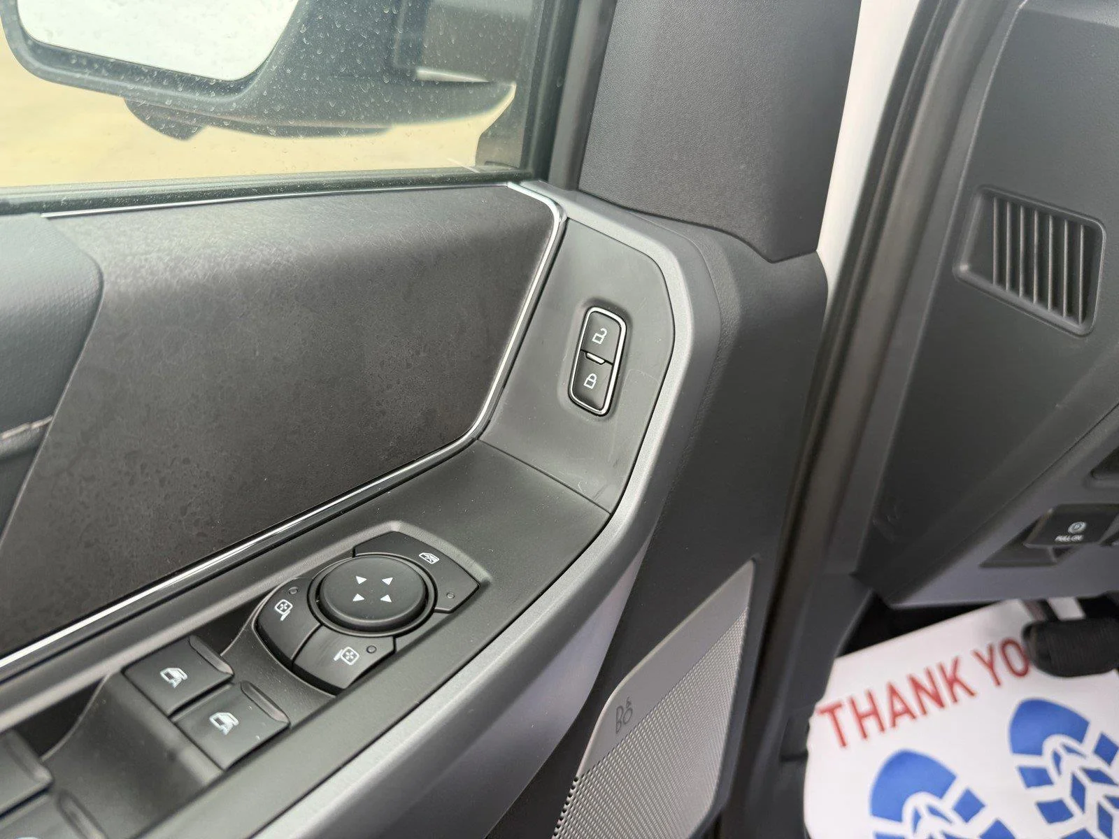 New 2026 Oxford White Ford XLT image 13