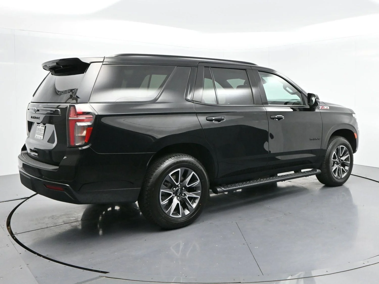 Used 2023 Black Chevrolet Z71 image 7