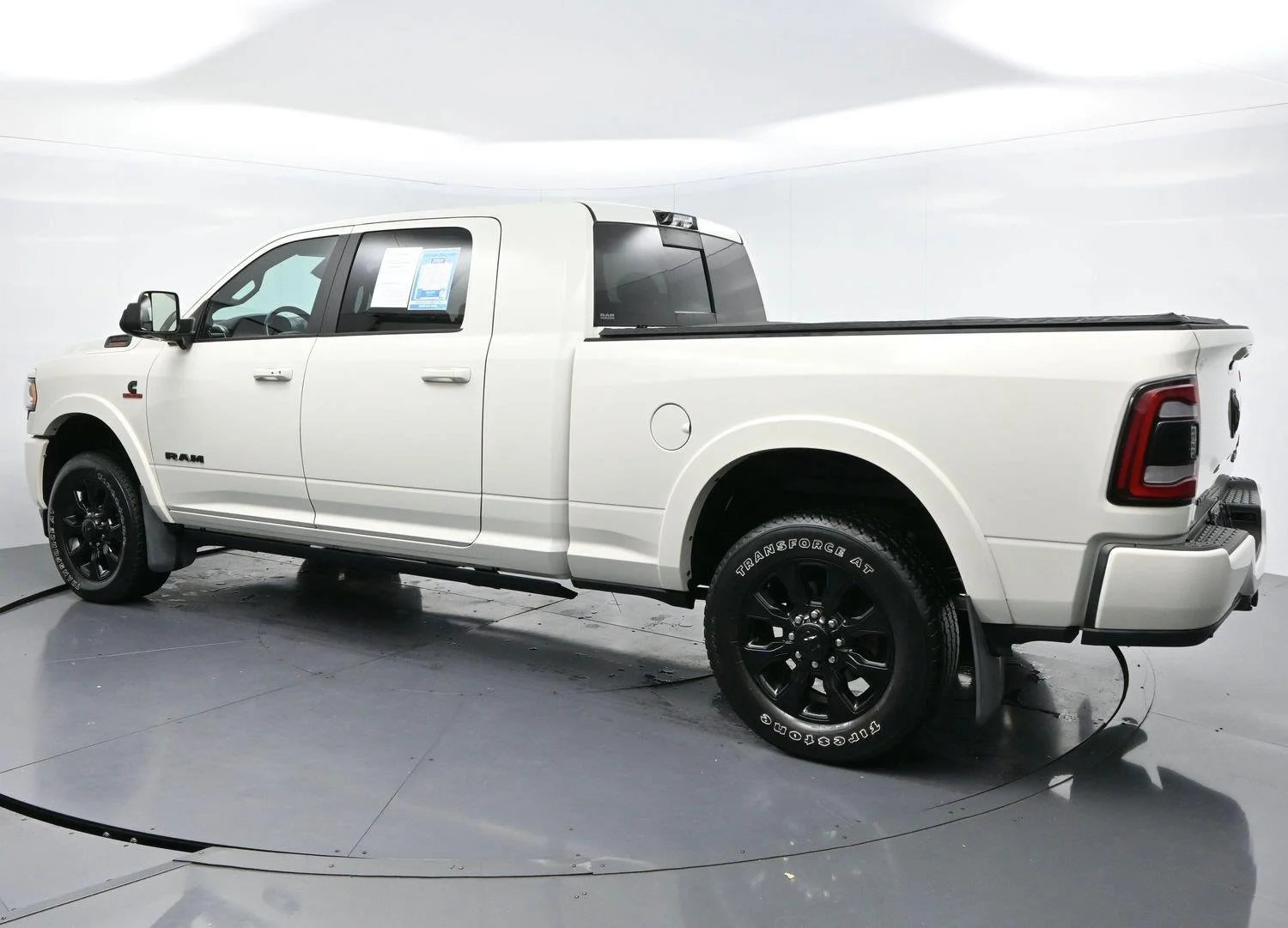 Used 2022 Pearl White Ram Limited image 5