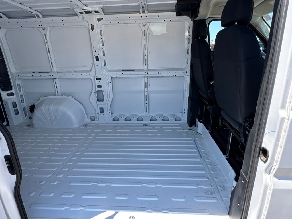 New 2026 Bright White Clear-Coat Exterior Paint RAM Low Roof image 16