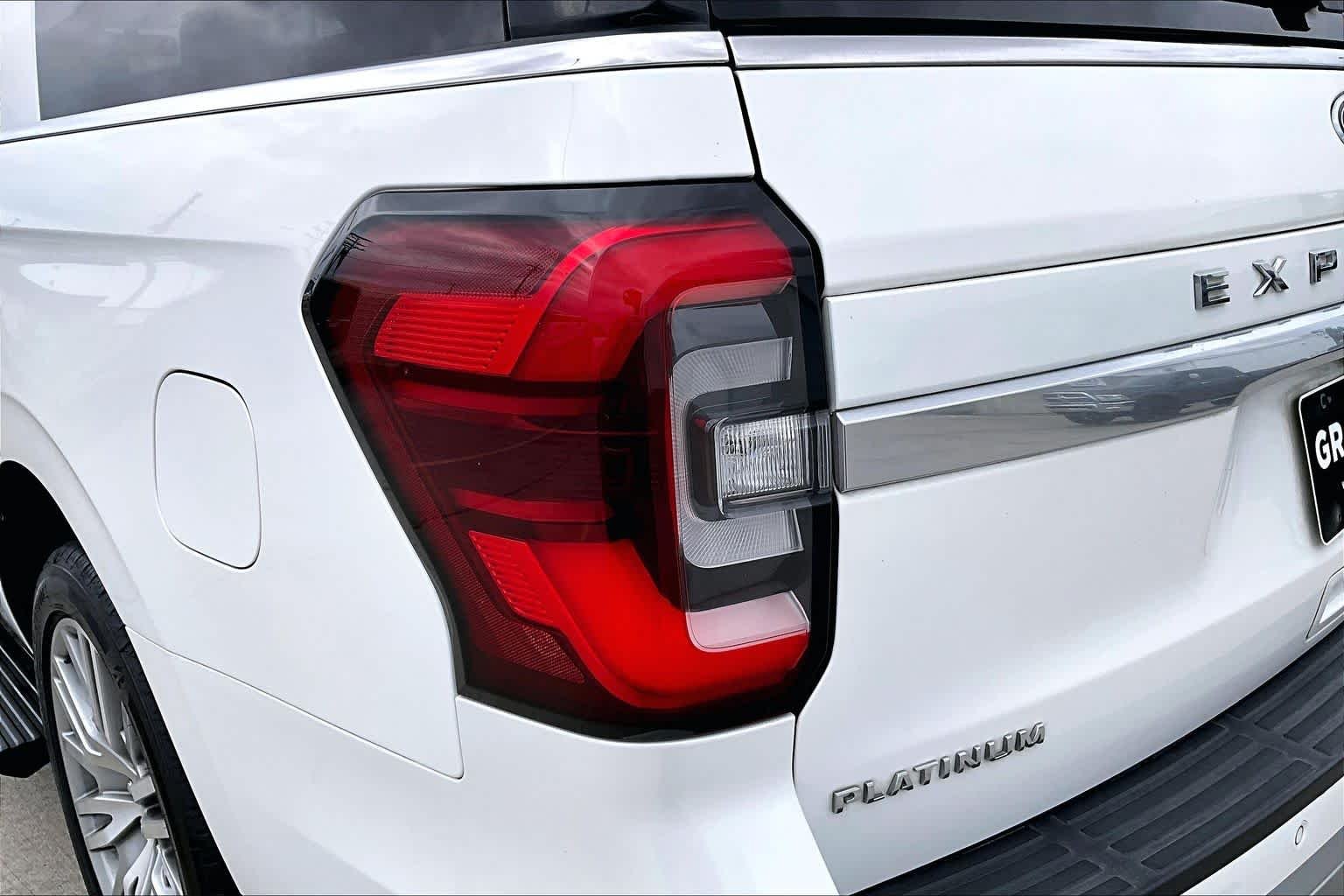 Used 2023 Star White Metallic Tri-Coat Ford Platinum image 53