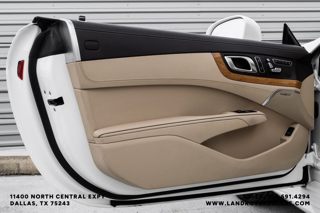 Used 2018 White Mercedes-Benz SL 550 image 46