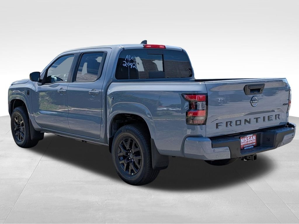 New 2026 Boulder Gray Pearl Nissan Crew Cab SV image 11