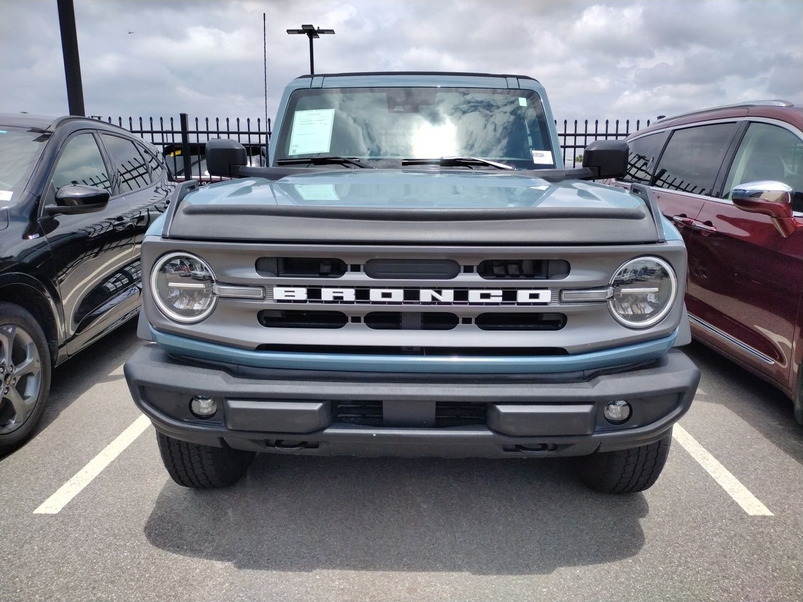 Used 2022  Ford Big Bend image 2