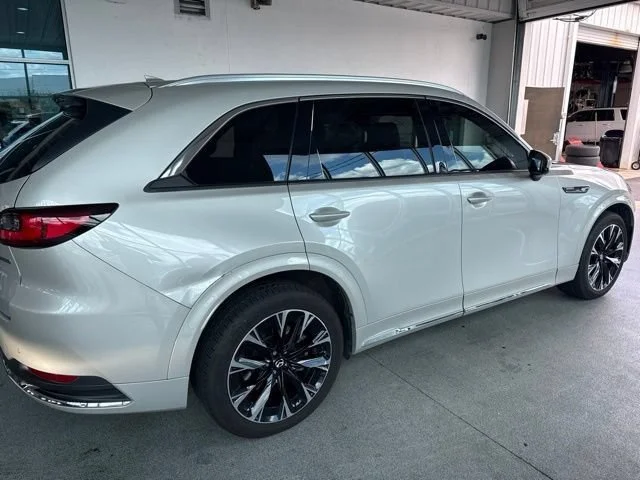 Used 2025 Platinum Quartz Mazda S Premium Package image 4