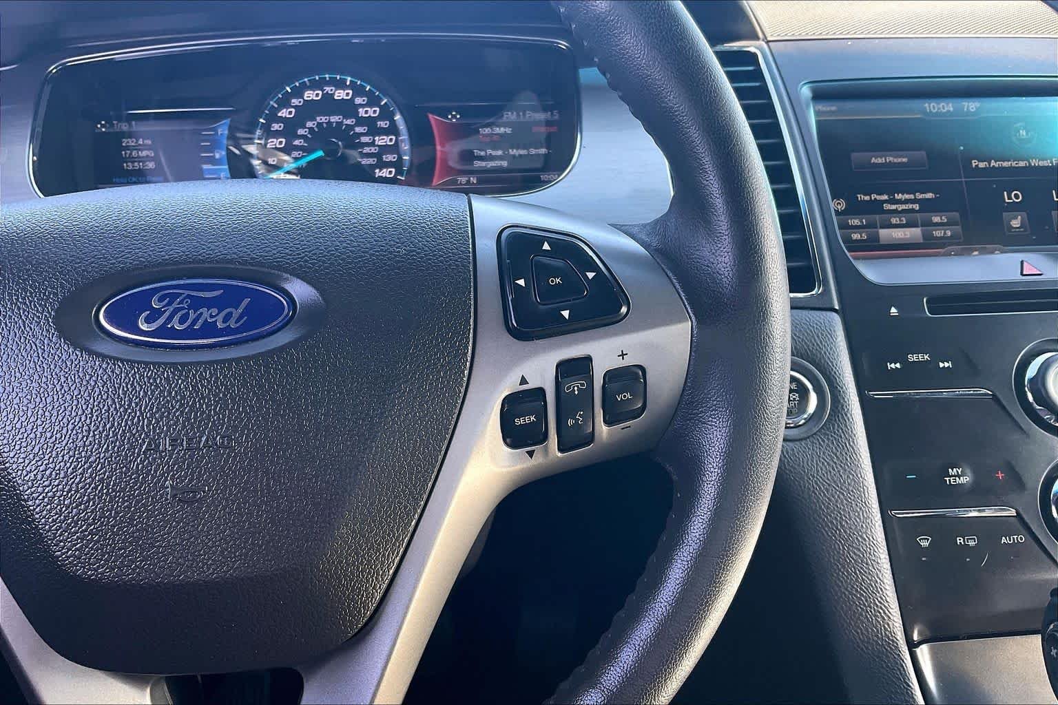 Used 2015 Magnetic Metallic Ford SEL image 25