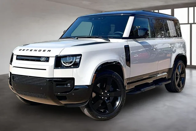 2026 Land Rover Defender 110 X-Dynamic SE