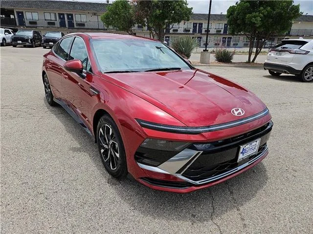 New 2025 Ultimate Red Hyundai SEL image 7