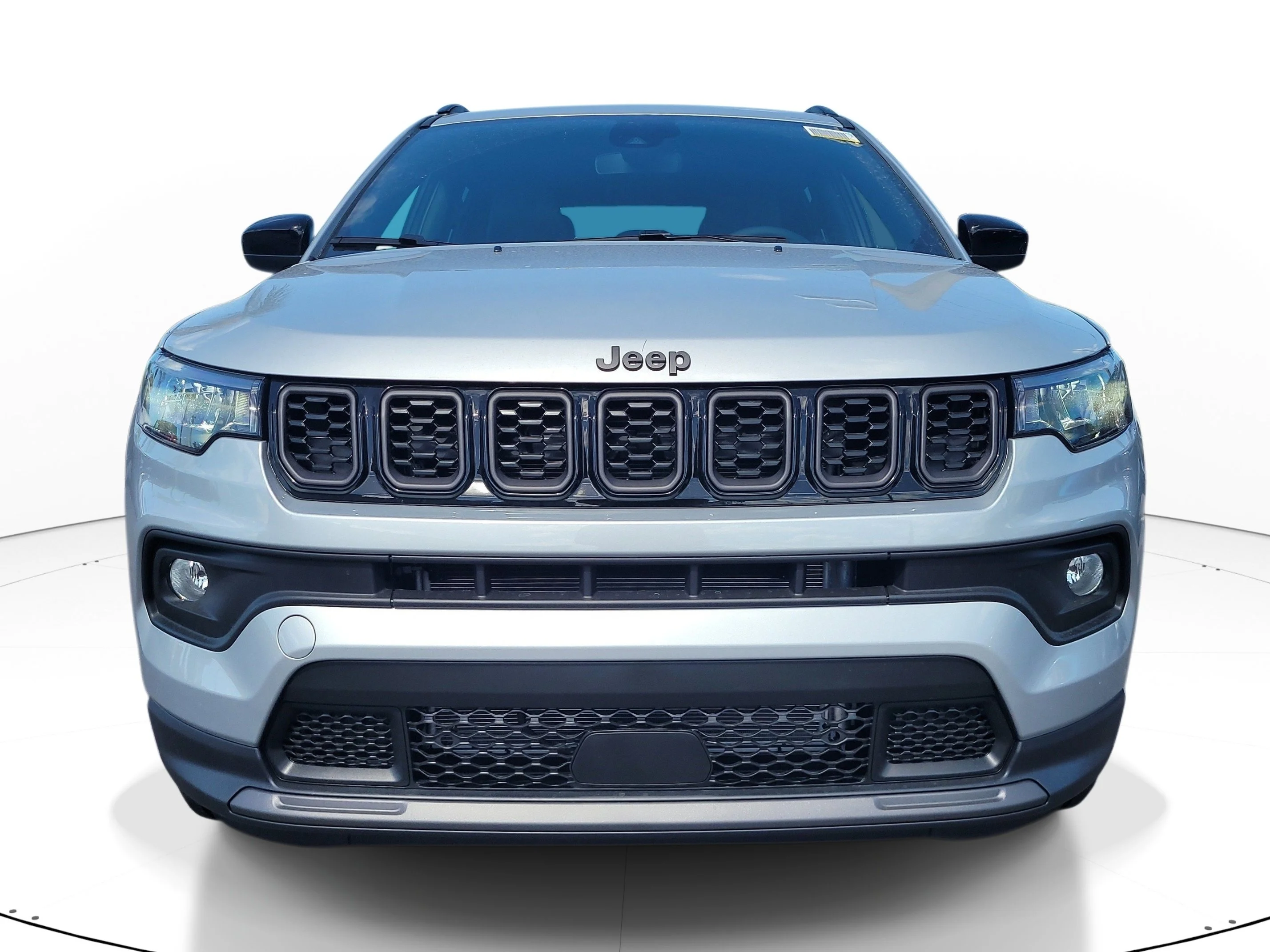 New 2026 Silver Zynith Metallic Clearcoat Jeep Latitude image 3