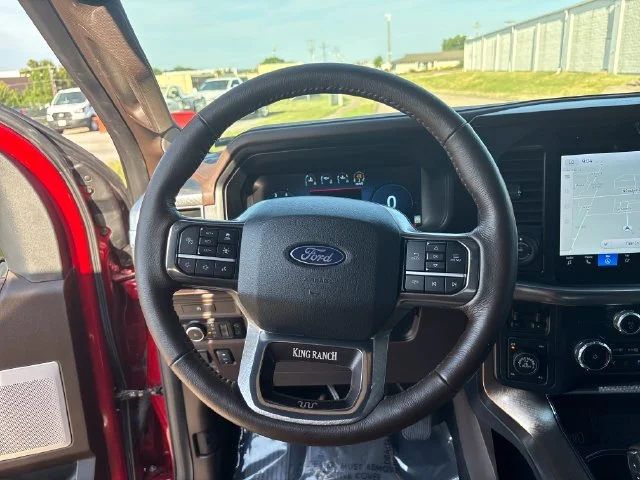 Used 2025  Ford King Ranch image 14